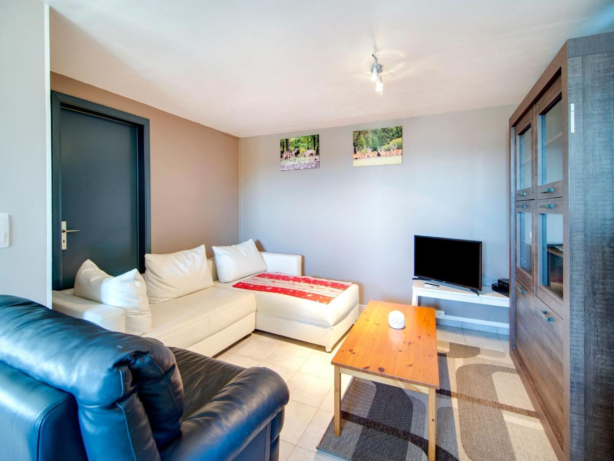 Sophisticated Holiday Home In Lierneux Near Forest ภายนอก รูปภาพ