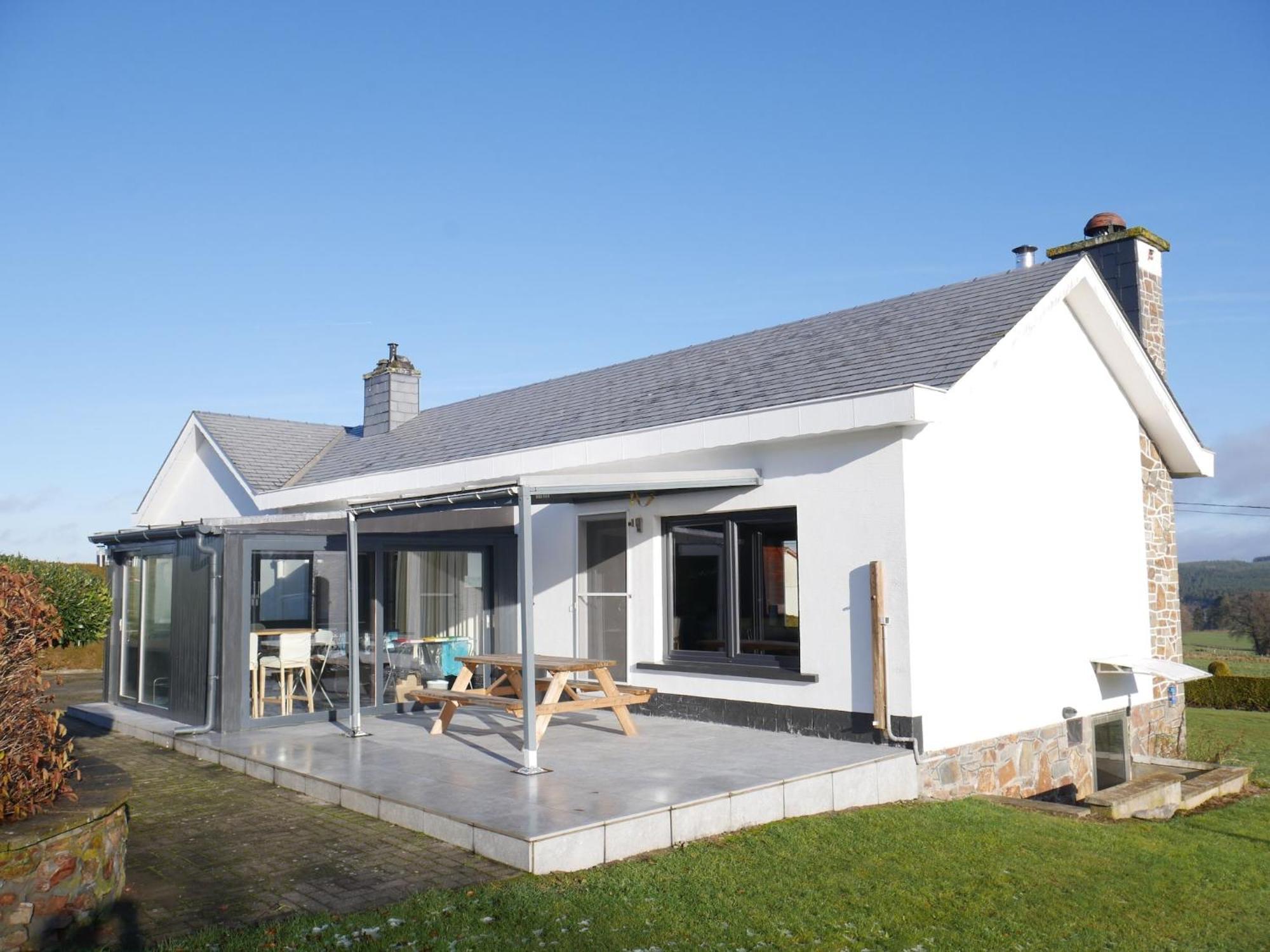 Sophisticated Holiday Home In Lierneux Near Forest ภายนอก รูปภาพ